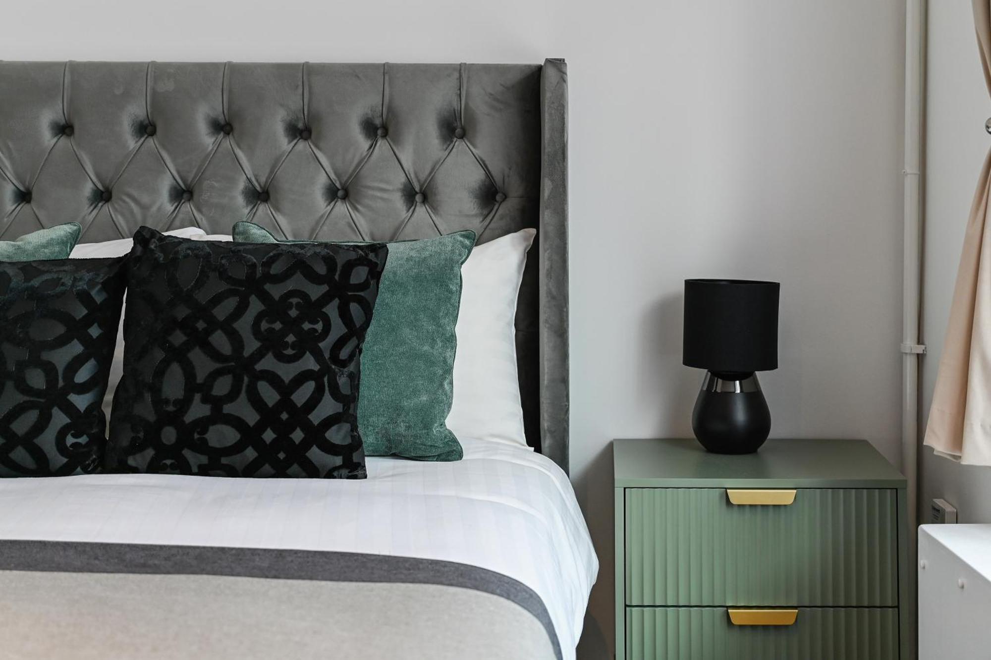 Avari Apartments - Hatton Collection Лондон Екстериор снимка